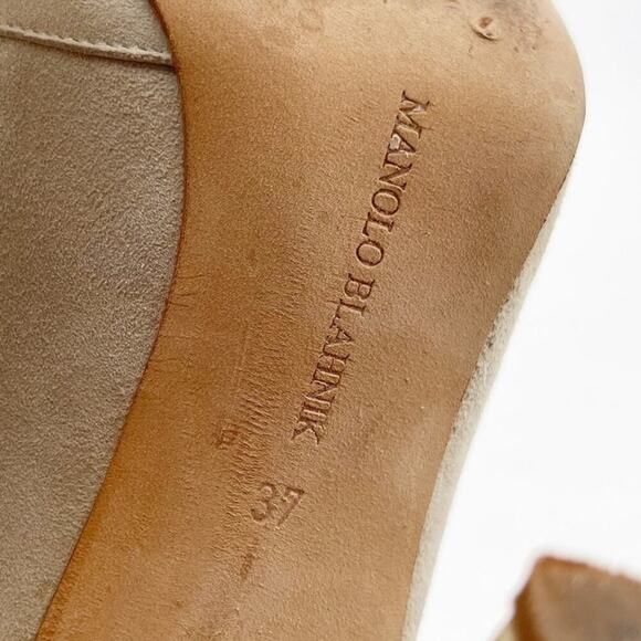 Manolo Blahnik Beige Suede Rabbit Fur Trim Lace Up Pointed Toe Bootie IT 37 - Picture 11 of 16
